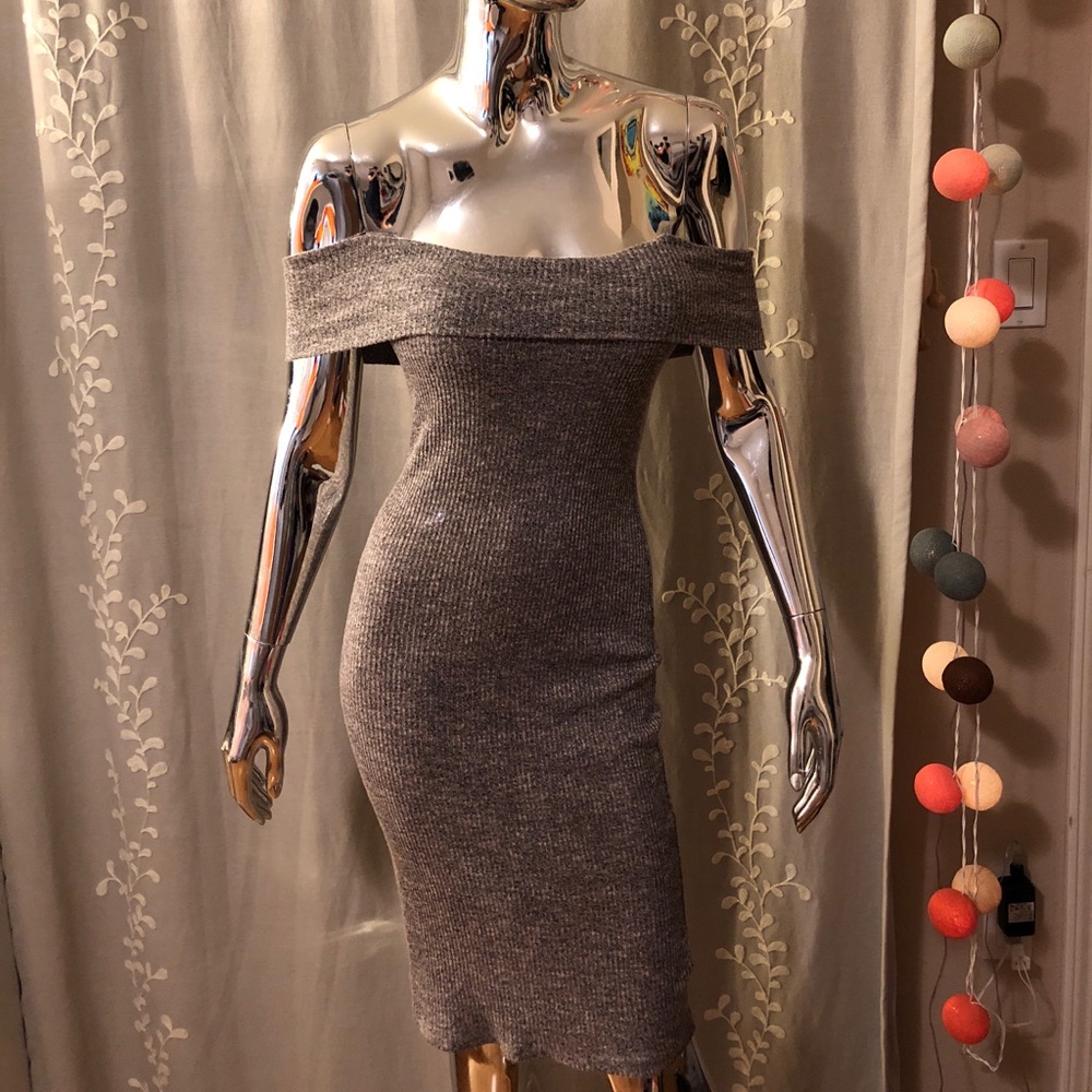 Grey Off the Shoulder Maxi Dress